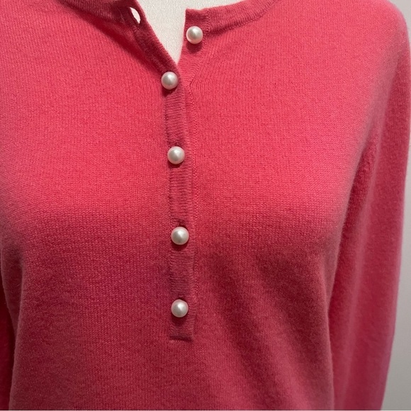 Cortland Park Pink Cashmere Sweater with Faux Pearl Buttons | Sz Sm| - Picture 2 of 7